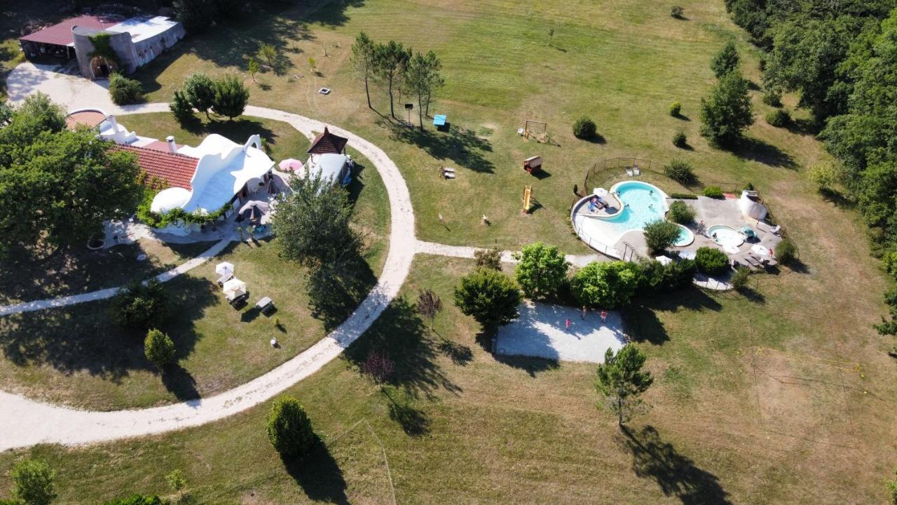 La Clairiere - Ecolieu De Vacances Lamothe-Fenelon Exterior foto