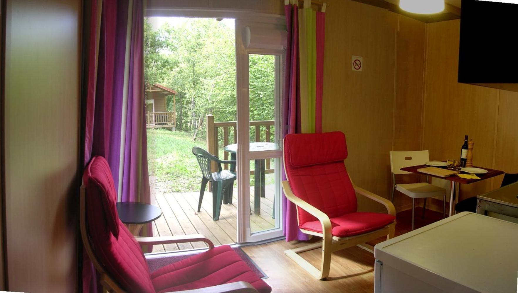 La Clairiere - Ecolieu De Vacances Lamothe-Fenelon Zimmer foto