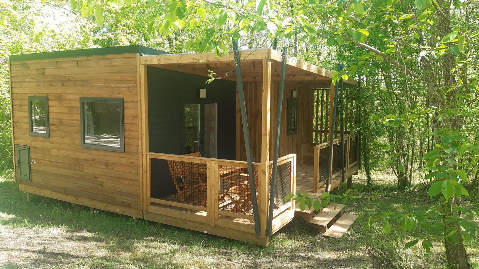 La Clairiere - Ecolieu De Vacances Lamothe-Fenelon Exterior foto